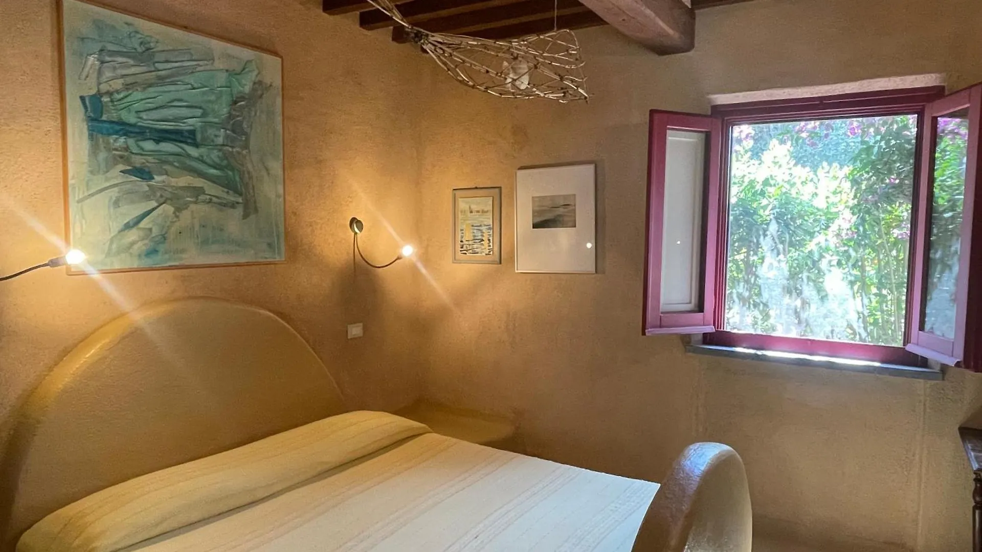 카마이오레 Casa Del Sole B&B 0*,
